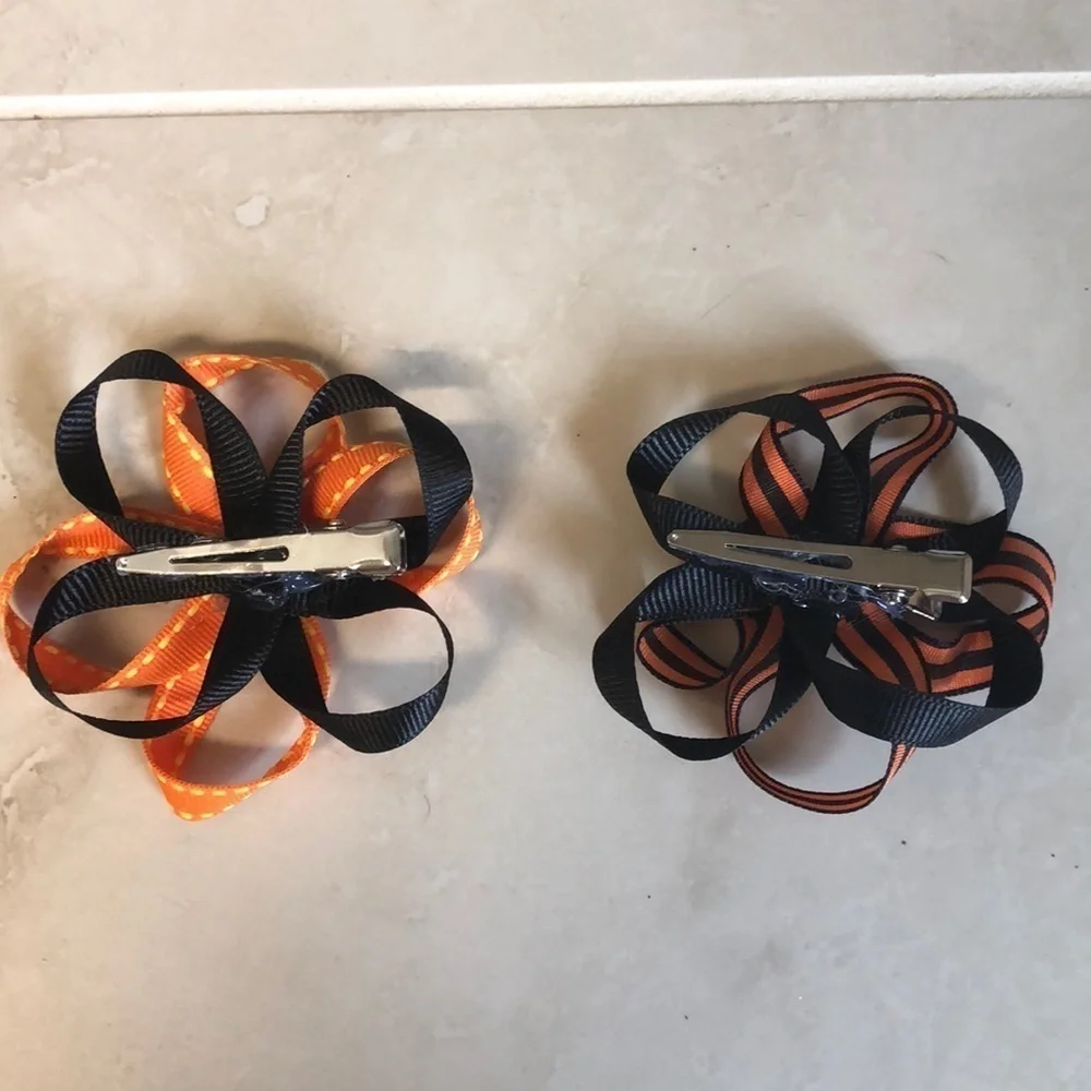 2/$15 - 2 Halloween Hair Clips Orange & Black Ribbon Bows Girls